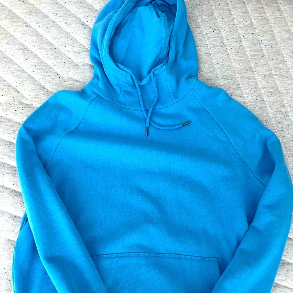 Mens new with out tags blue hoodie express brand